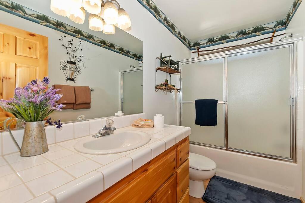 Teakwood - 3-Br Spa, Fire Pit, Quiet, Ac, Centrally Located Villa Big Bear Lake Exterior photo
