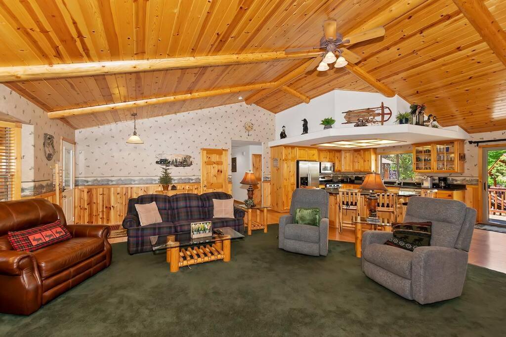 Teakwood - 3-Br Spa, Fire Pit, Quiet, Ac, Centrally Located Villa Big Bear Lake Exterior photo